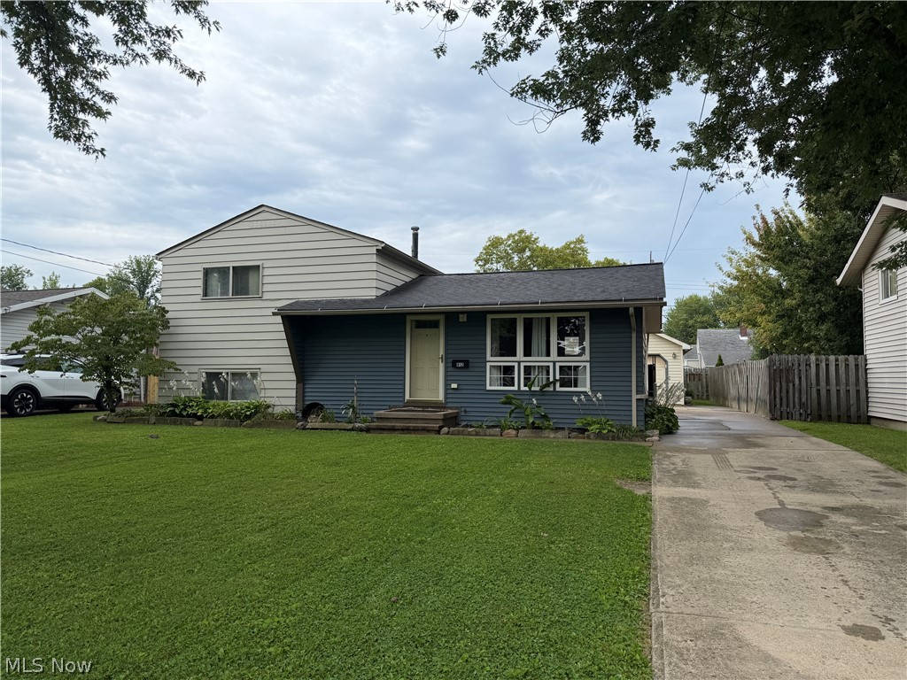 812 West Drive Sheffield OH 44054