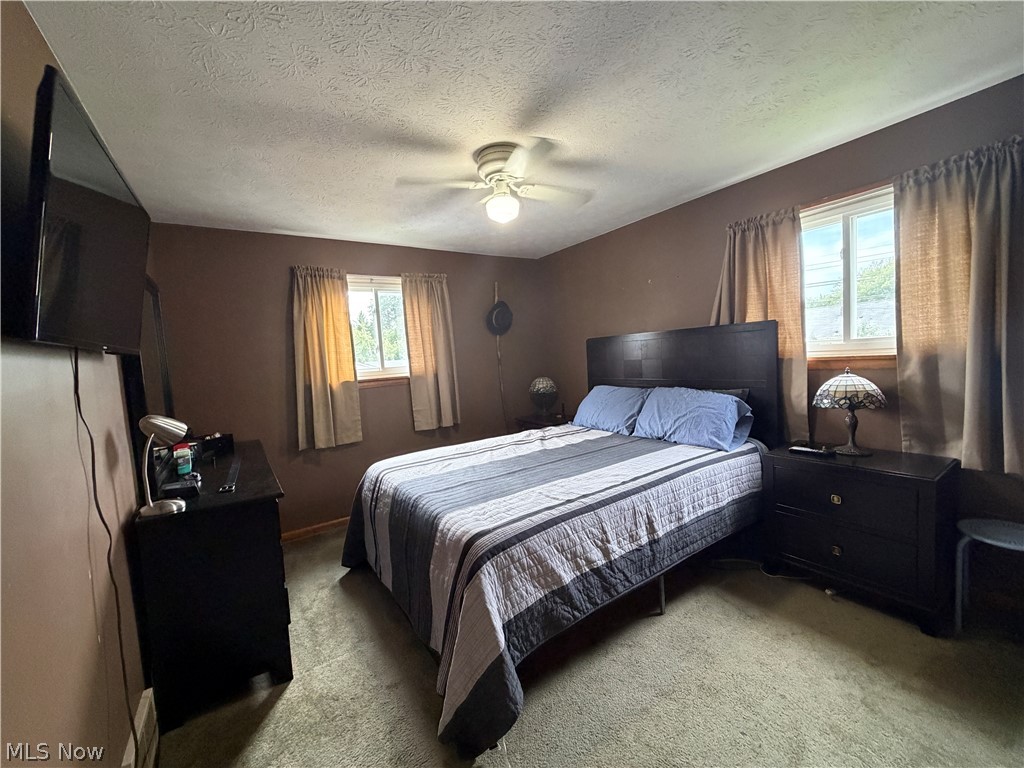 812 West Drive Sheffield OH 44054