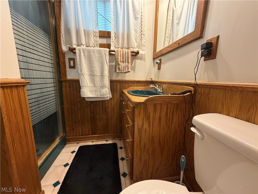 812 West Drive Sheffield OH 44054