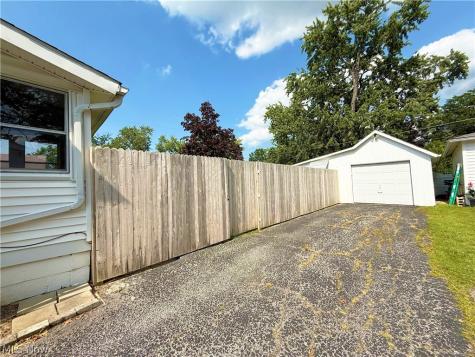 342 Concord Avenue Elyria OH 44035