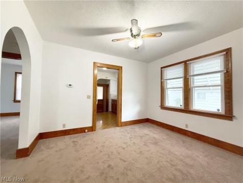 342 Concord Avenue Elyria OH 44035