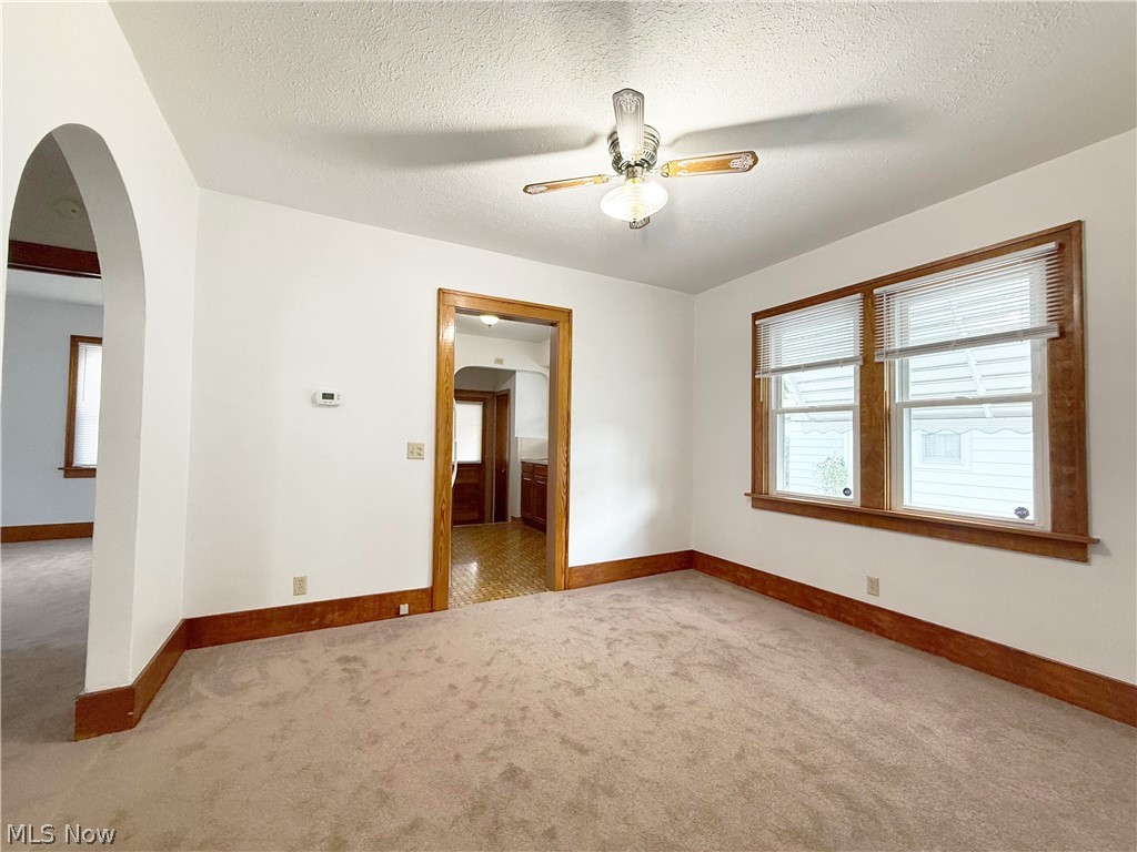 342 Concord Avenue Elyria OH 44035