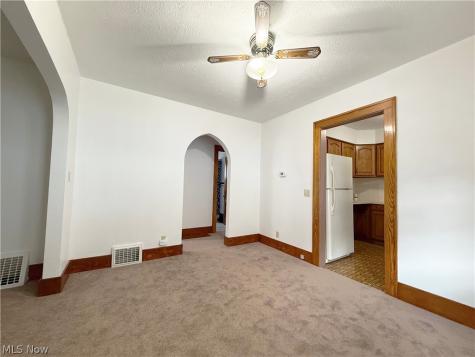 342 Concord Avenue Elyria OH 44035