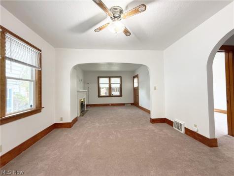 342 Concord Avenue Elyria OH 44035