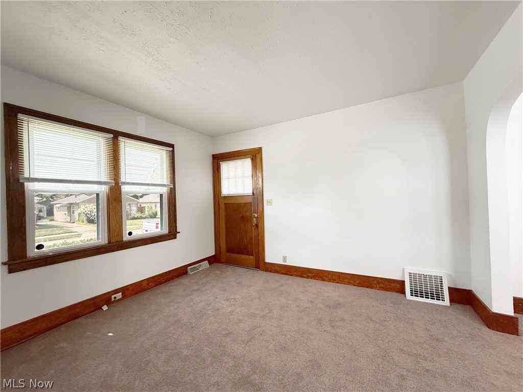 342 Concord Avenue Elyria OH 44035