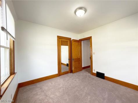 342 Concord Avenue Elyria OH 44035