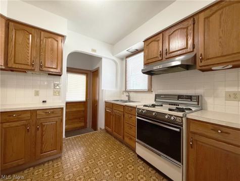 342 Concord Avenue Elyria OH 44035