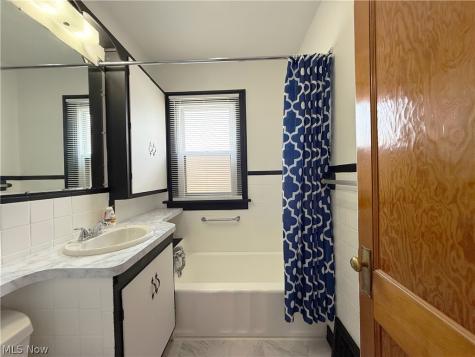 342 Concord Avenue Elyria OH 44035