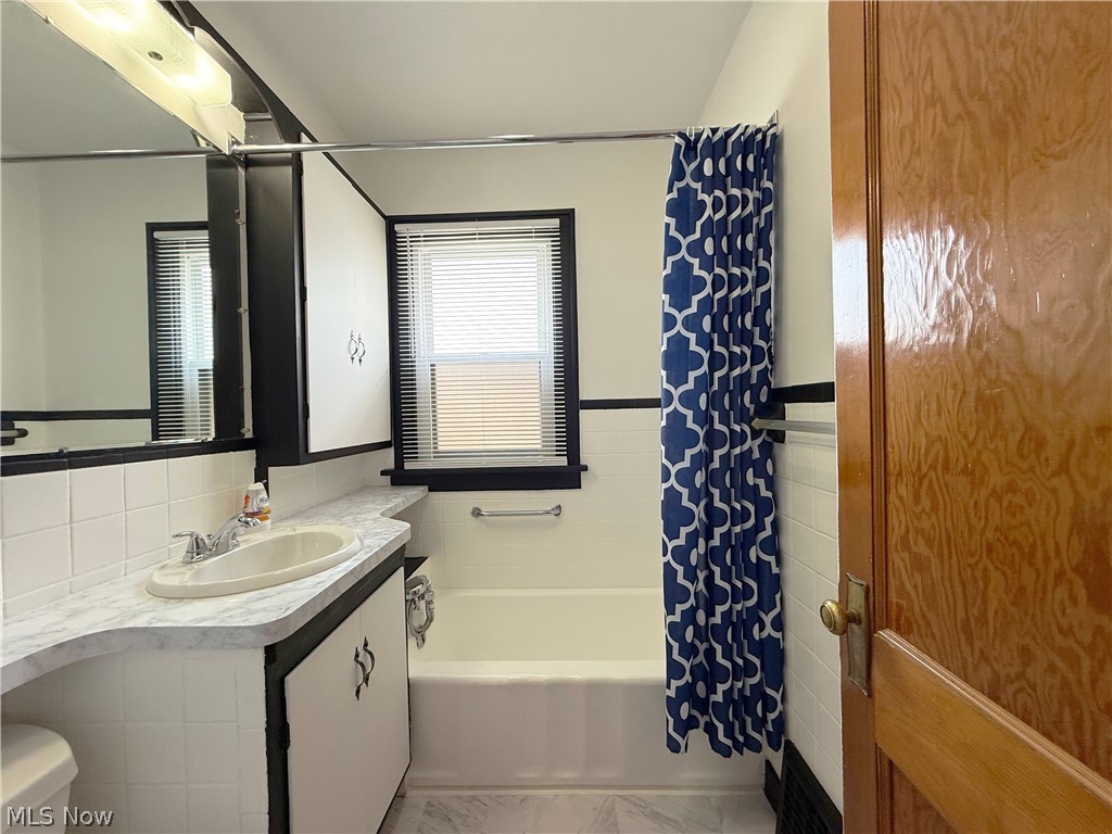 342 Concord Avenue Elyria OH 44035