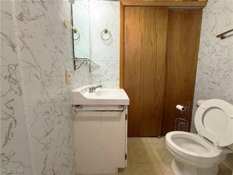 342 Concord Avenue Elyria OH 44035