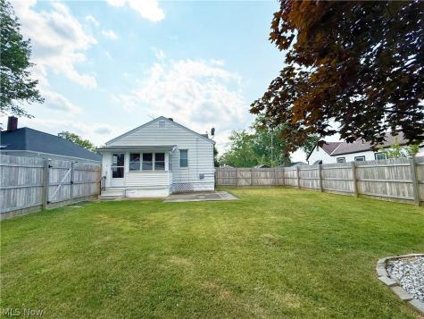 342 Concord Avenue Elyria OH 44035