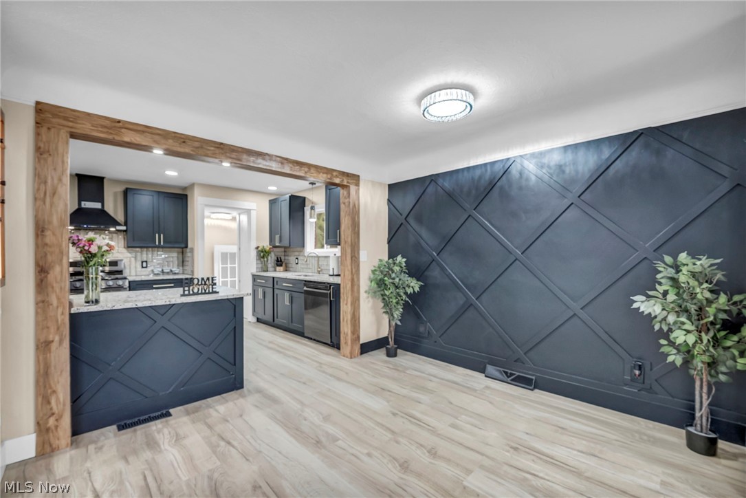 18509 Preston Road Warrensville Heights OH 44128