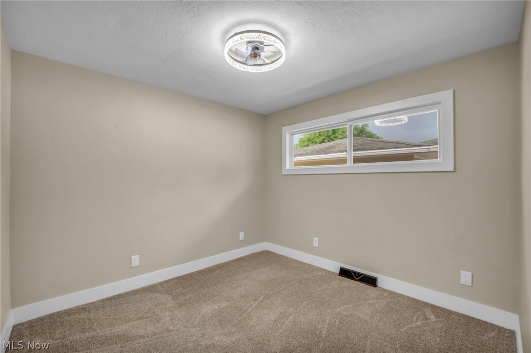 18509 Preston Road Warrensville Heights OH 44128