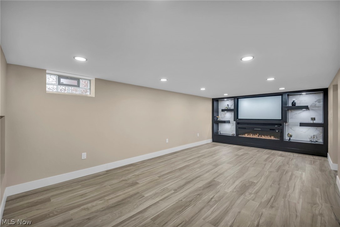 18509 Preston Road Warrensville Heights OH 44128