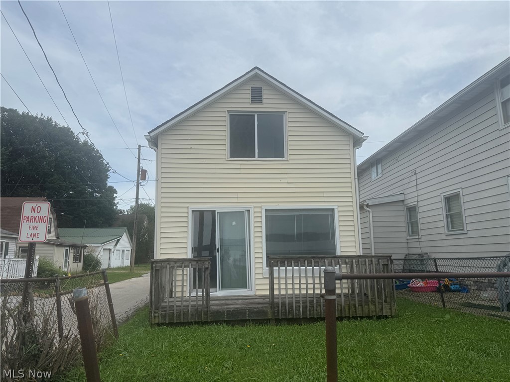 2549 Church Street Lakemore OH 44250