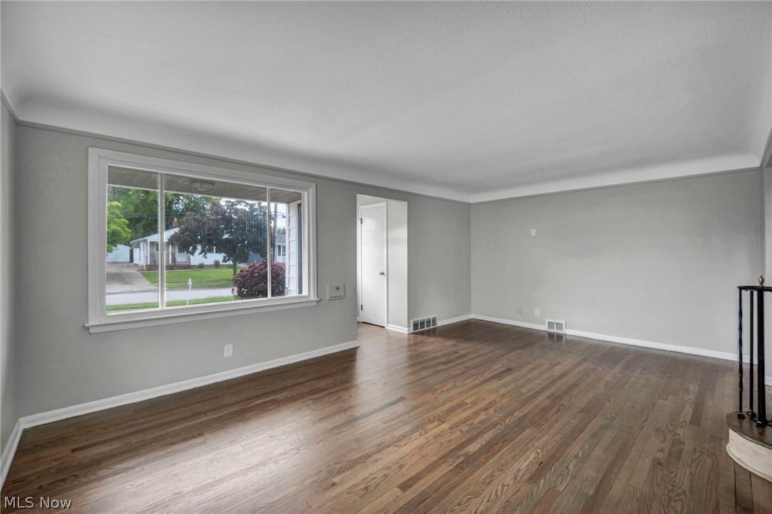 24831 Stephen Avenue Euclid OH 44123