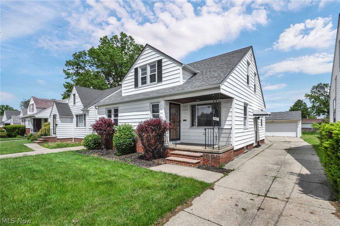 24831 Stephen Avenue Euclid OH 44123