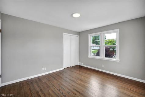 24831 Stephen Avenue Euclid OH 44123