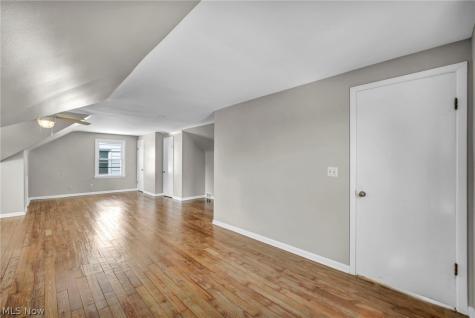 24831 Stephen Avenue Euclid OH 44123