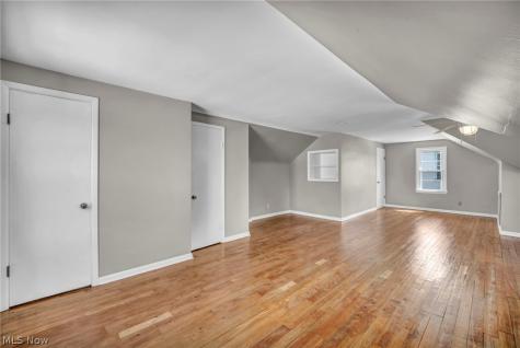 24831 Stephen Avenue Euclid OH 44123