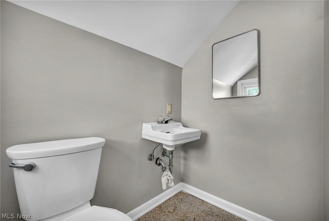 24831 Stephen Avenue Euclid OH 44123