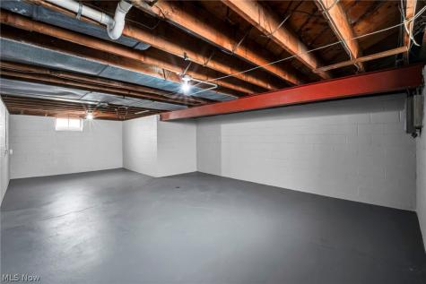 24831 Stephen Avenue Euclid OH 44123