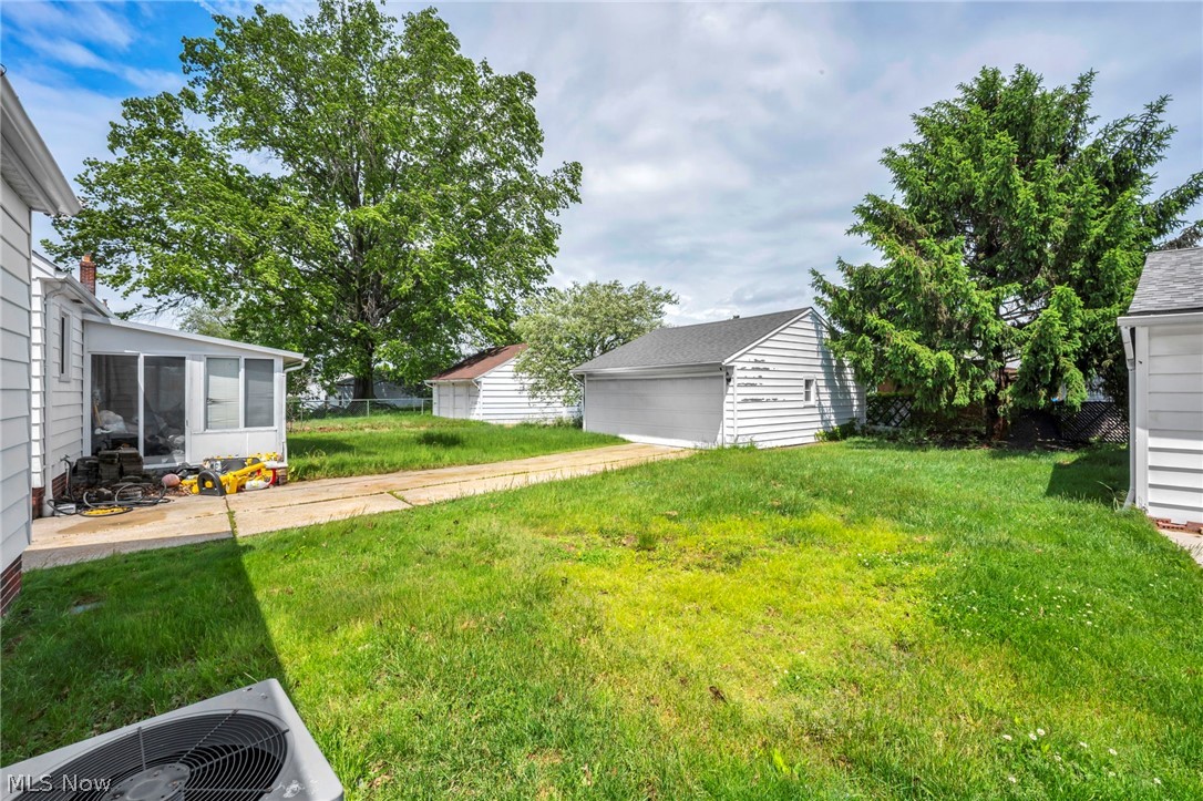 24831 Stephen Avenue Euclid OH 44123