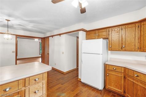 1404 Kristen Circle Mogadore OH 44260