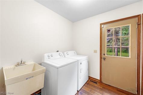1404 Kristen Circle Mogadore OH 44260
