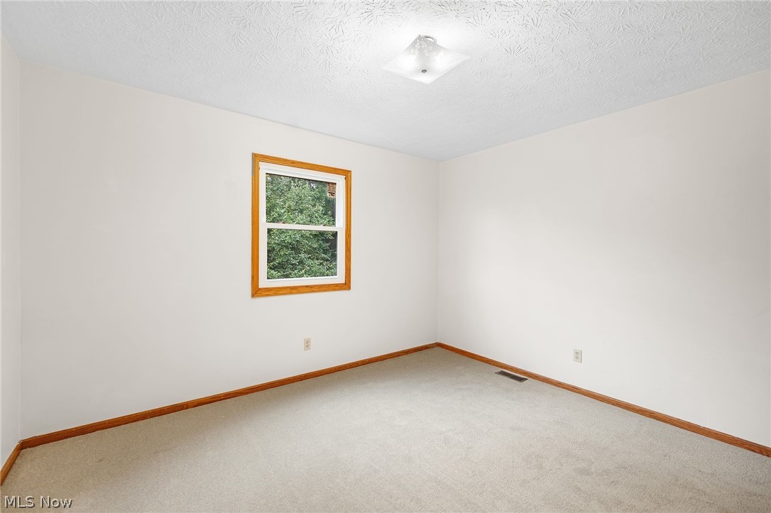 1404 Kristen Circle Mogadore OH 44260