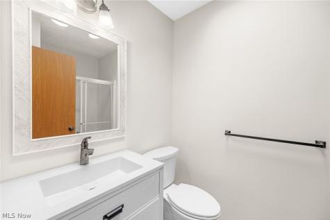 1404 Kristen Circle Mogadore OH 44260