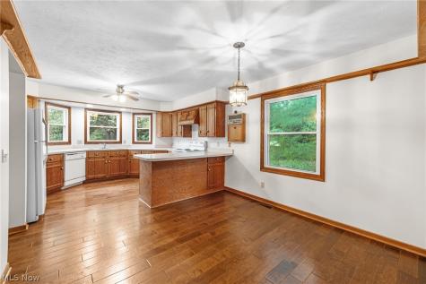 1404 Kristen Circle Mogadore OH 44260