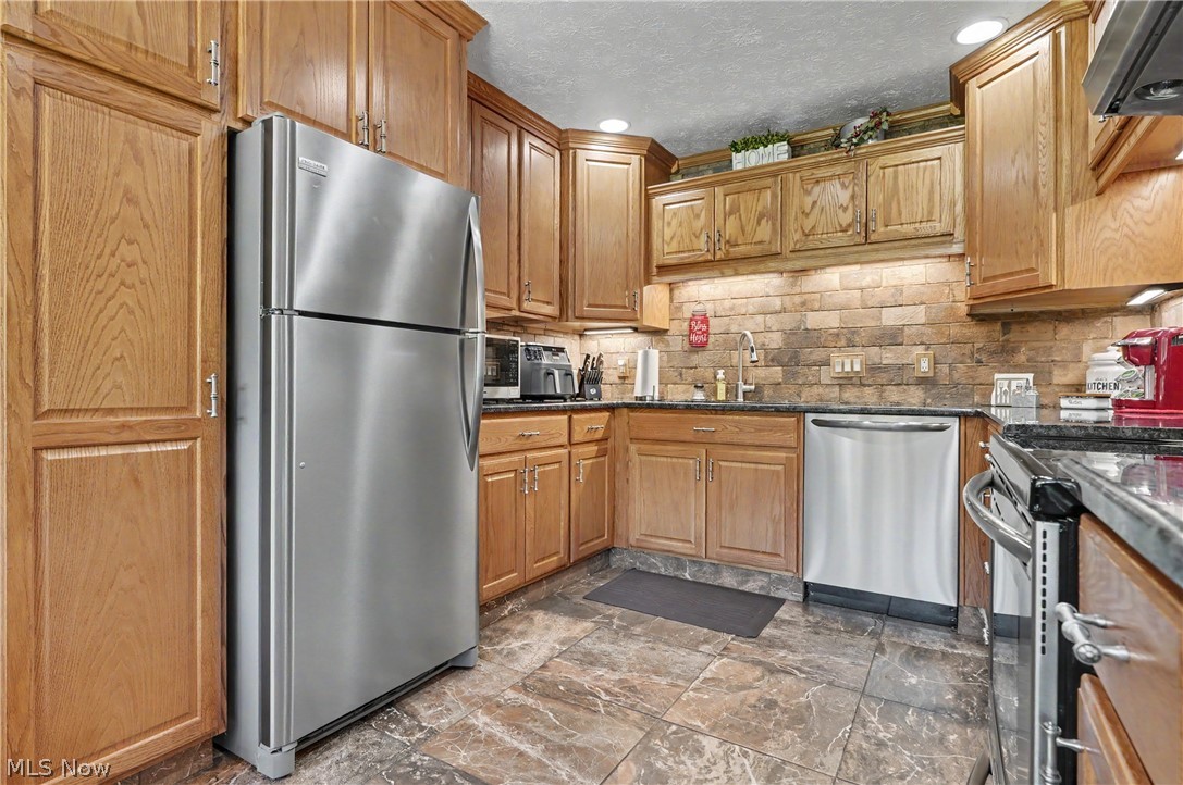 9112 New Road North Jackson OH 44451