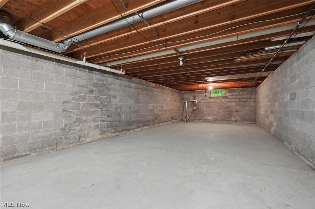 9112 New Road North Jackson OH 44451