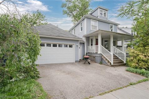 132 E 156th Street Cleveland OH 44110