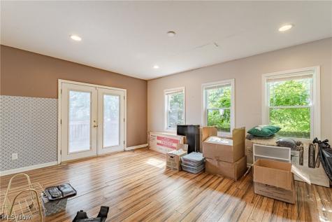 132 E 156th Street Cleveland OH 44110