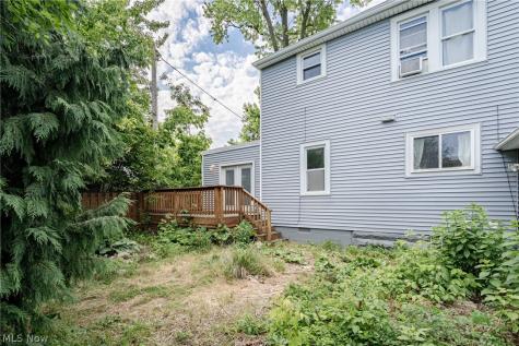 132 E 156th Street Cleveland OH 44110
