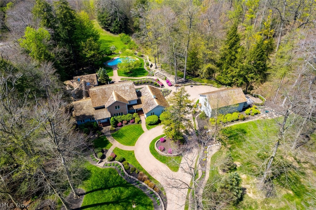 1160 Fox Hill Drive Gates Mills OH 44040