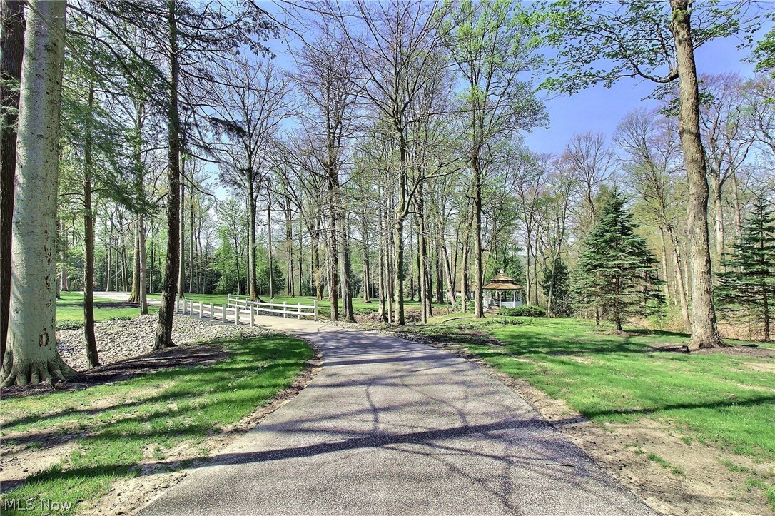 1160 Fox Hill Drive Gates Mills OH 44040