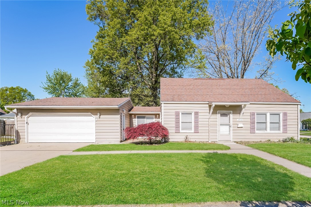 2910 Elmwood Street Cuyahoga Falls OH 44221