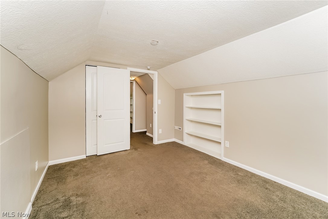 2910 Elmwood Street Cuyahoga Falls OH 44221