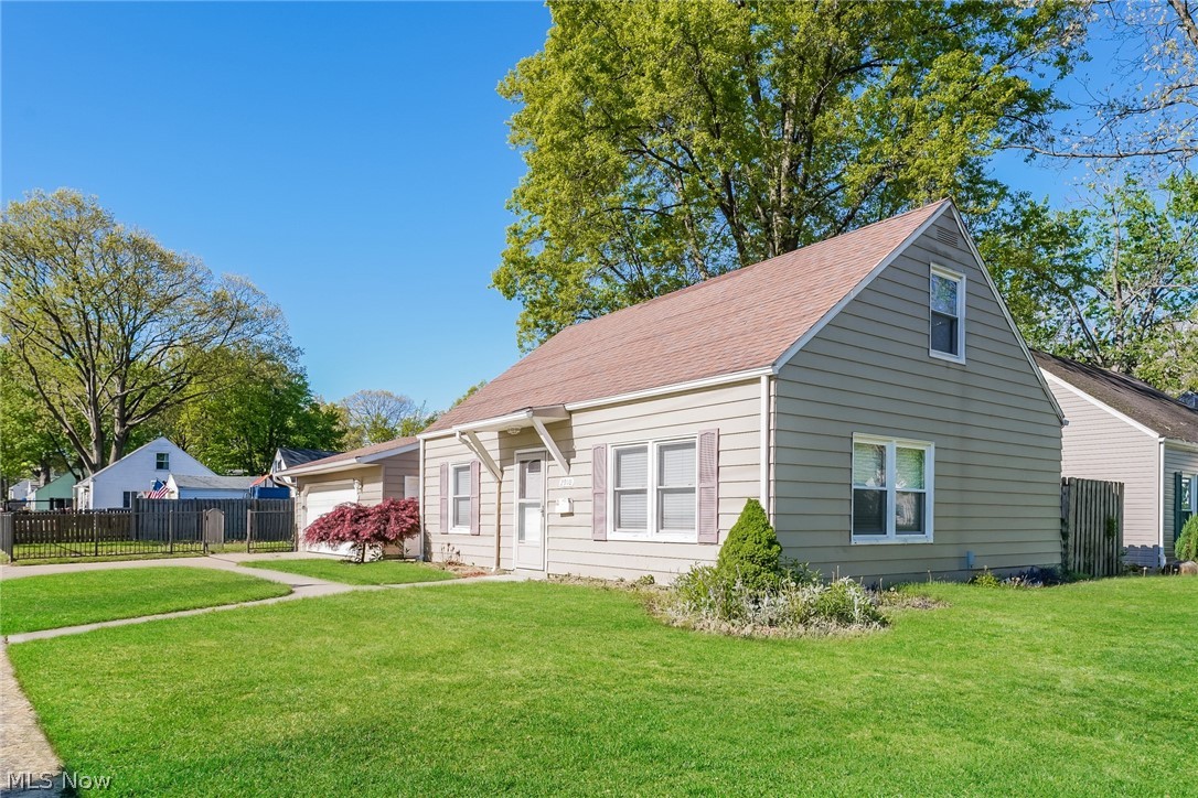 2910 Elmwood Street Cuyahoga Falls OH 44221