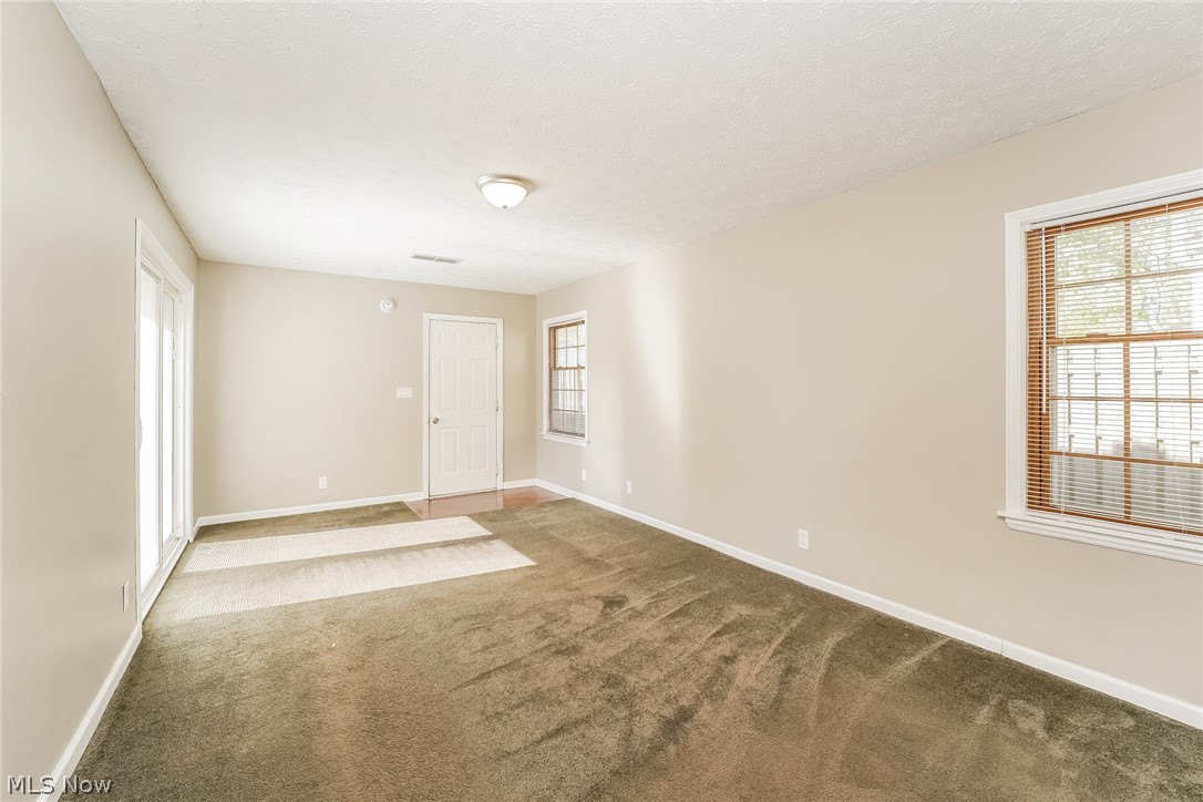 2910 Elmwood Street Cuyahoga Falls OH 44221