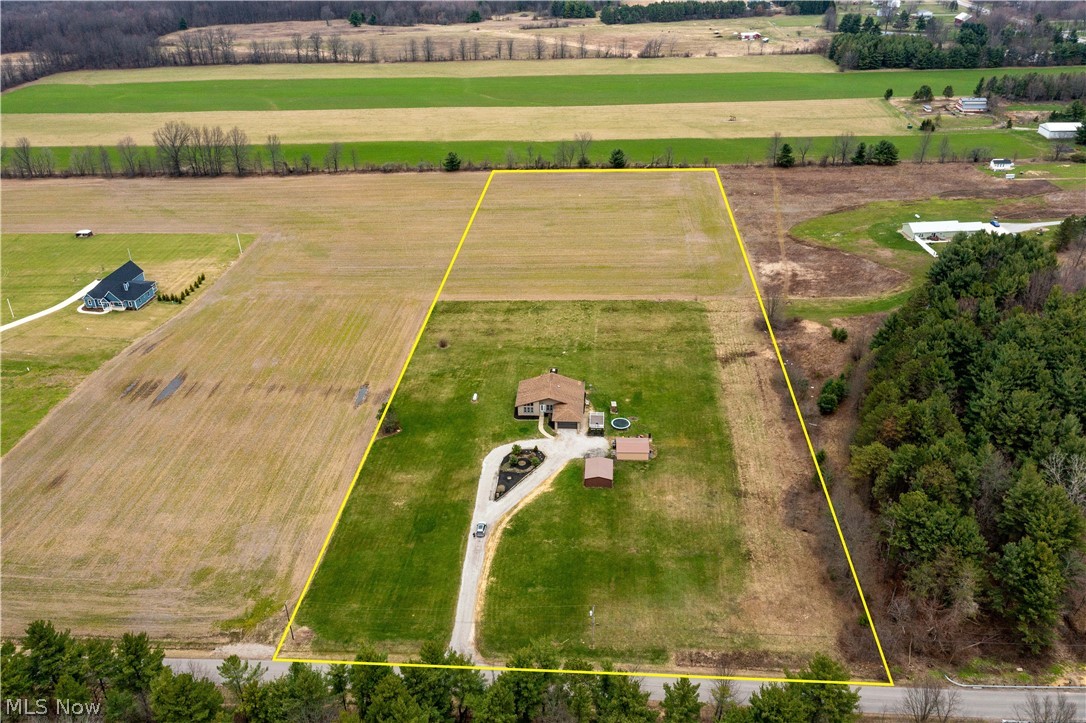 36220 Neff Road Grafton OH 44044