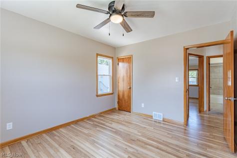 12408 Sprecher Avenue Cleveland OH 44135