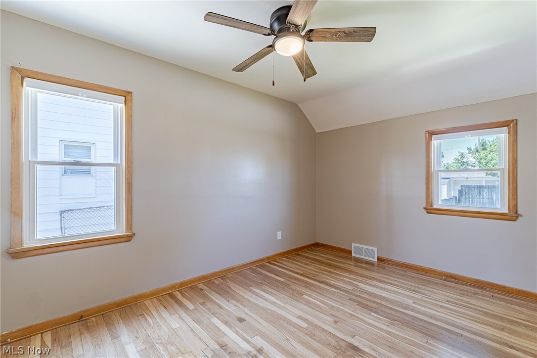 12408 Sprecher Avenue Cleveland OH 44135
