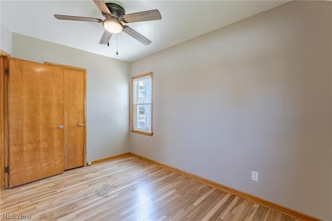 12408 Sprecher Avenue Cleveland OH 44135
