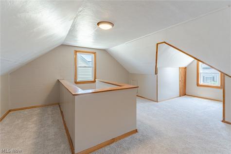 12408 Sprecher Avenue Cleveland OH 44135