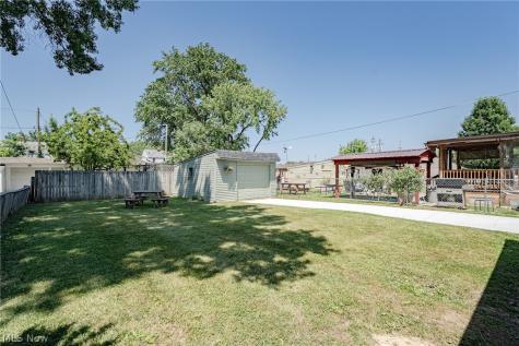 12408 Sprecher Avenue Cleveland OH 44135