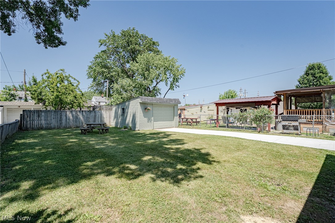 12408 Sprecher Avenue Cleveland OH 44135
